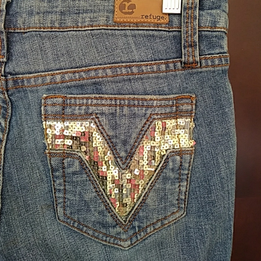 Jeans - Picture 2 of 3